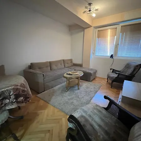 Aleksandra 2 Apartment *