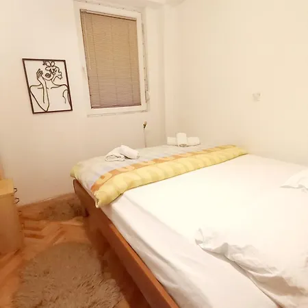 Point Apartment