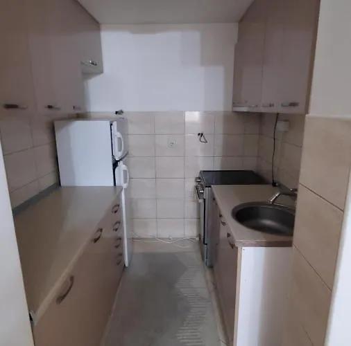 Aleksandra 2 * Szkopje