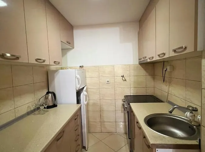 Aleksandra 2 * Szkopje