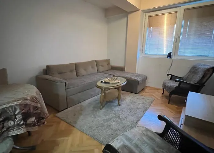 Aleksandra 2 Apartman *