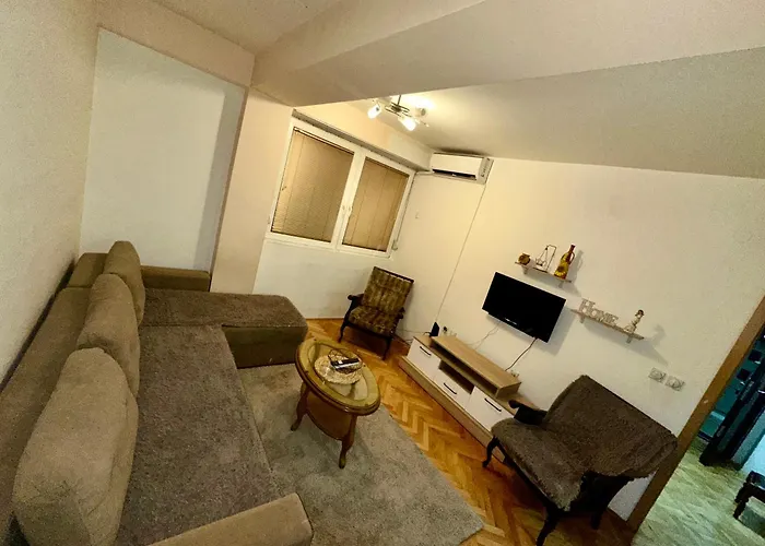 Aleksandra 2 Apartman *