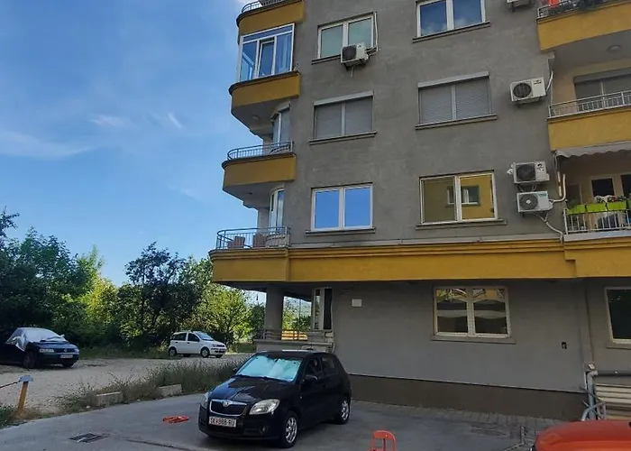 Aleksandra 2 Szkopje