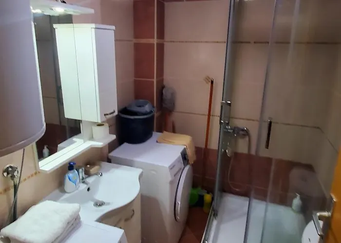 Aleksandra 2 Apartman *