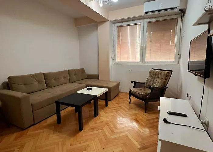 Apartman Aleksandra 2 *